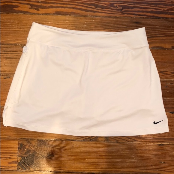 Nike Dresses & Skirts - White Nike Dri-Fit.  Tennis Skirt.  Size Medium.